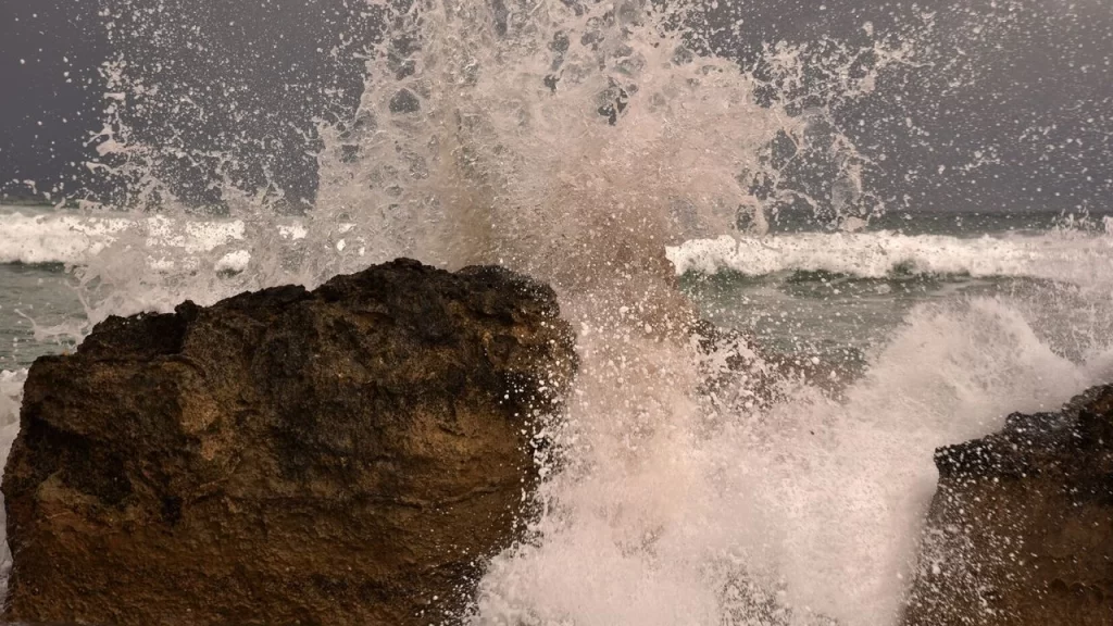 Meteoroloji Dairesi’nden denizlerde fırtınamsı rüzgar uyarısı