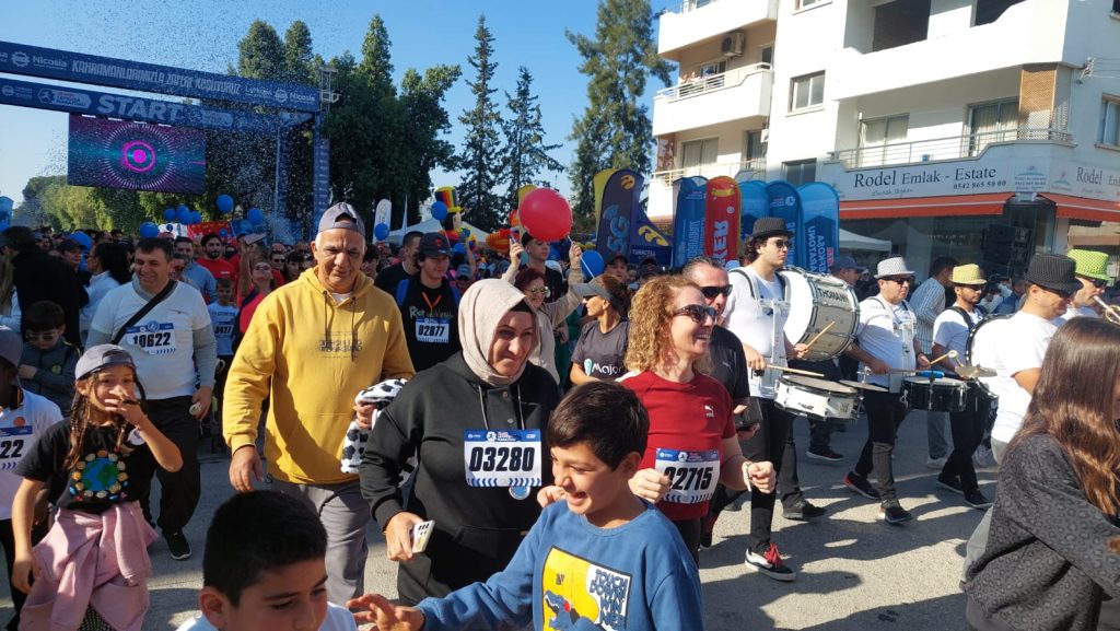 12’nci Ülker Lefkoşa Maratonu halk koşusu başladı