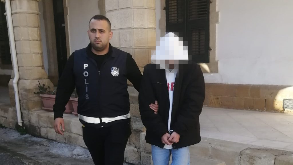 Öğrenci olan genç tutuksuz yargılanacak