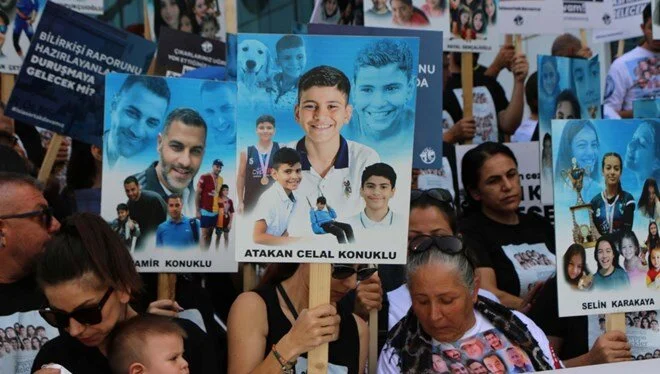 Sanık avukatlarının dinlenmesi öncesi duruşmaya 15 dakika ara verildi