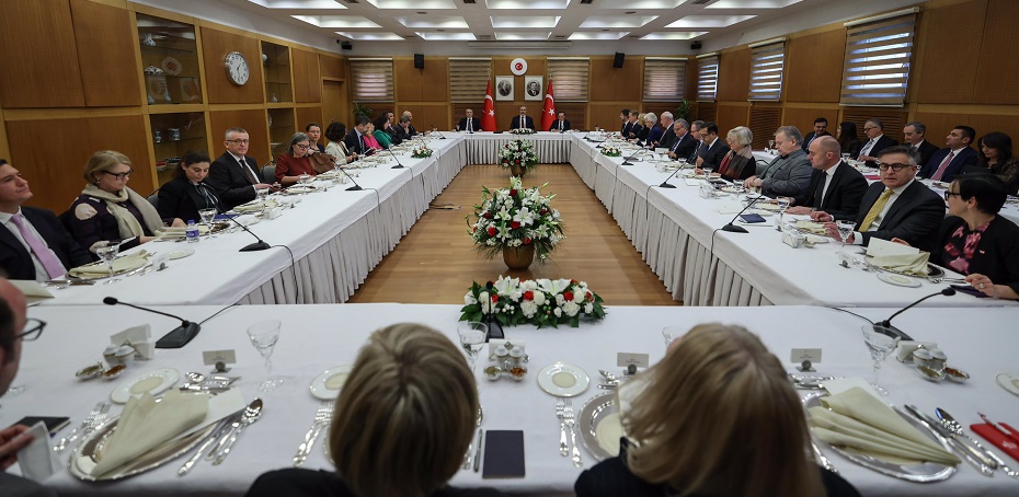 Türkiye Dışişleri Bakanı Fidan, AB üyesi ülkelerin büyükelçilerini kabul etti
