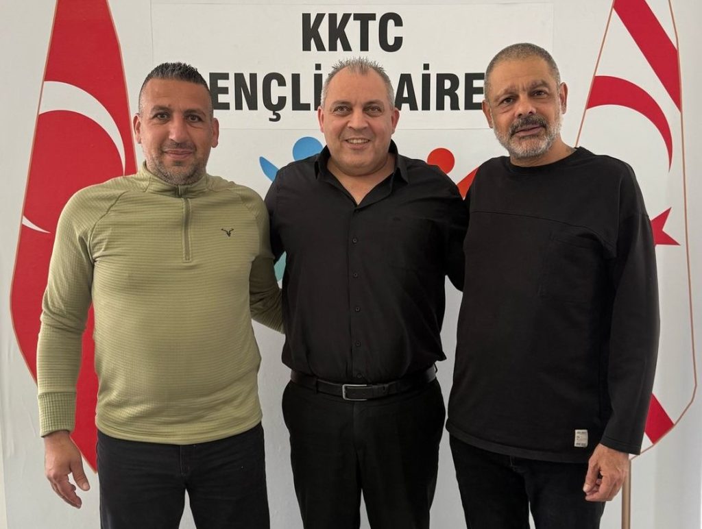 “Gelecek Bensem Umut Benim”
