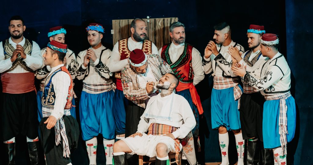 “Bizim Oğlan ve Komşunun Kızı”