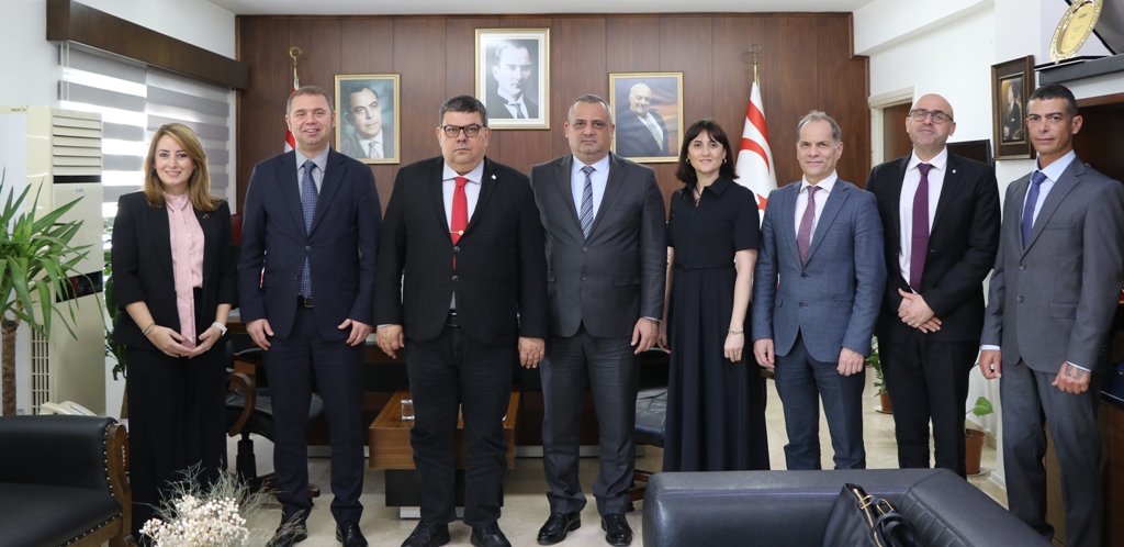 Maliye Bakanı Berova, Anadolu Sigorta heyetini kabul etti