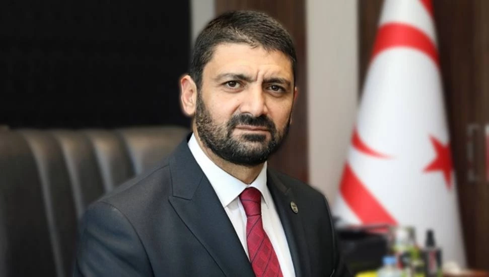 “Başbakan Ünal Üstel’in Meclis’e katılmaması doğal”