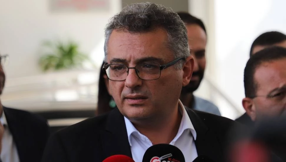 “Bilgi iyidir, tartışmayı hamasetten, boş konuşmadan koparır, anlamlı kılar”
