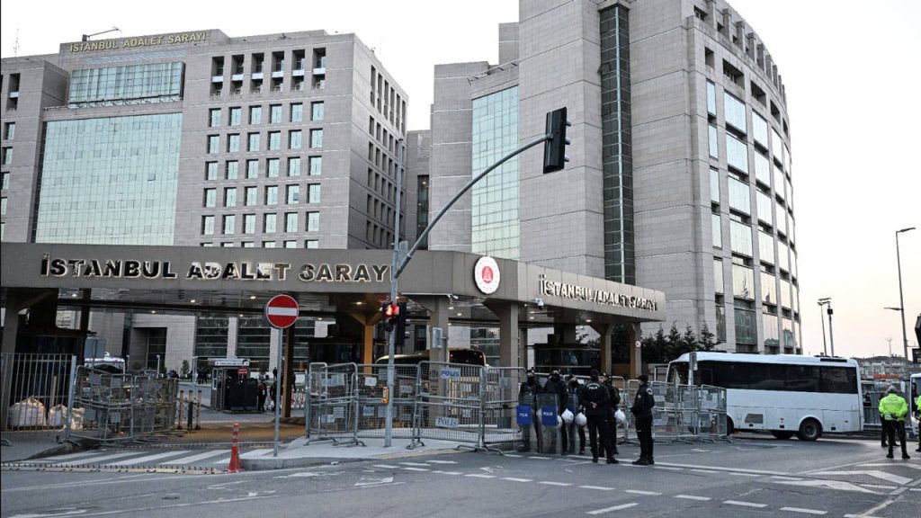 İBB’ye yönelik “terör” soruşturmasında hakimlik kararına ulaşıldı