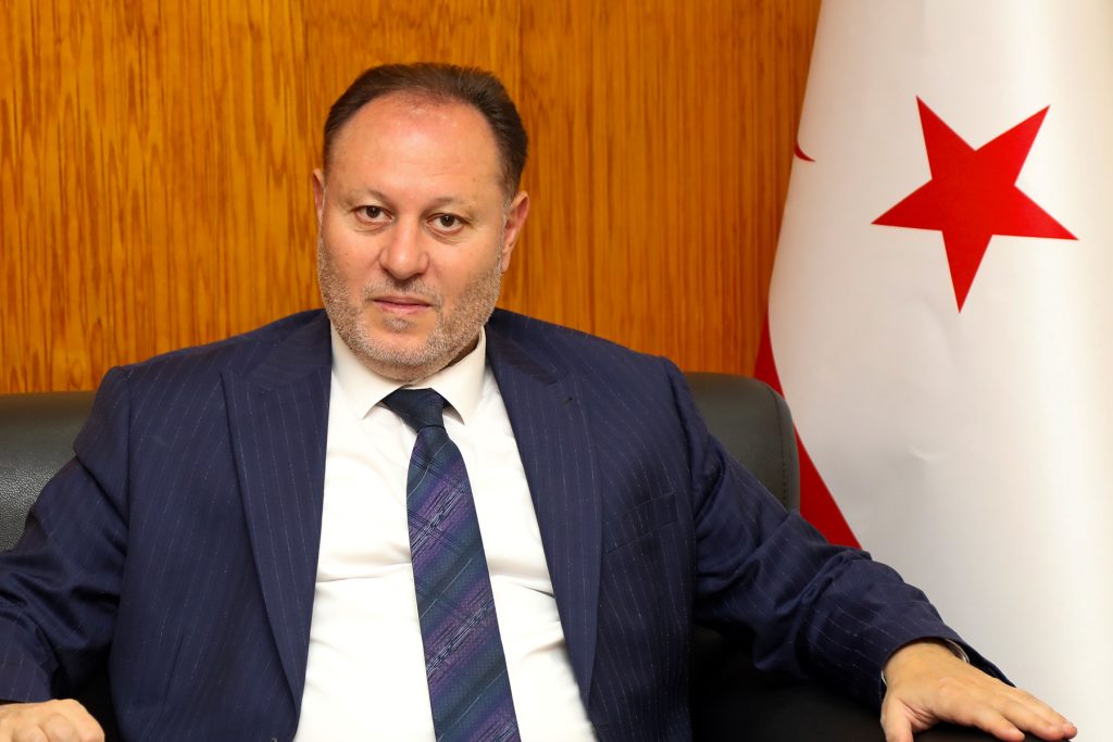 Cumhuriyet Meclisi Başkanı Ziya Öztürkler, Kadir Gecesi nedeniyle mesaj yayınladı