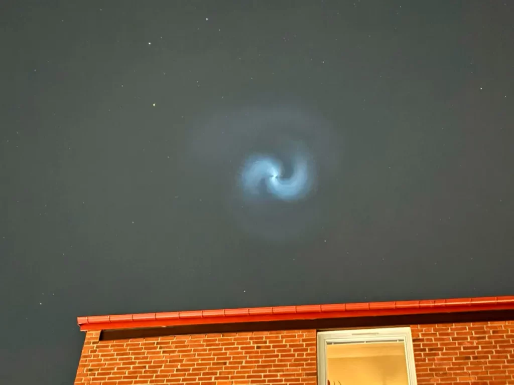Avrupa semalarında görülen parlak mavi spiral neydi?