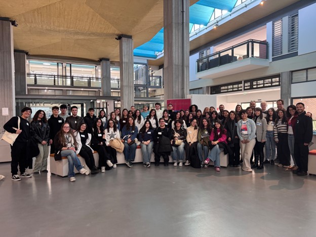 18 genç UWC okullarında eğitim görmek için burs kazandı