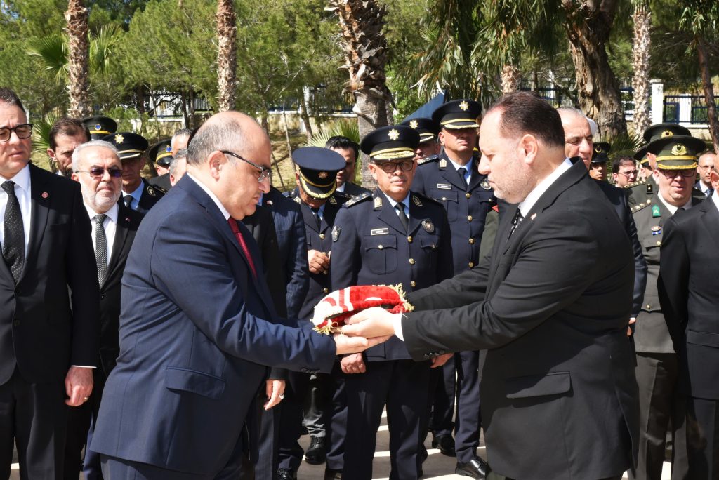 18 Mart Şehitler Günü nedeniyle Boğaz Şehitliği’nde tören düzenlendi