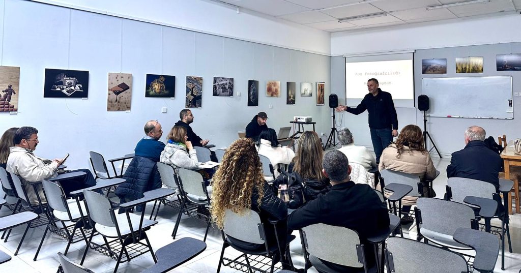 FODER’de kuş fotoğrafçılığı konuşuldu