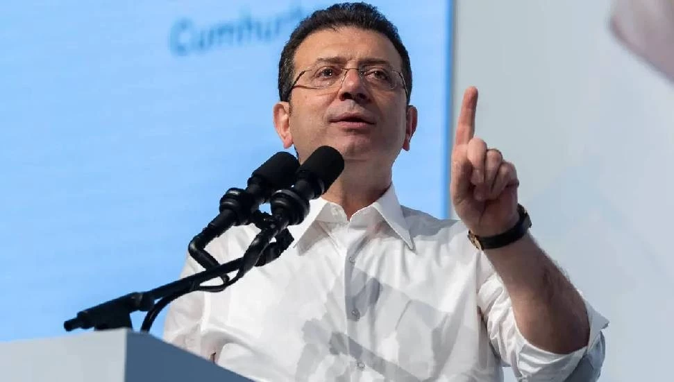 Ekrem İmamoğlu görevden uzaklaştırıldı