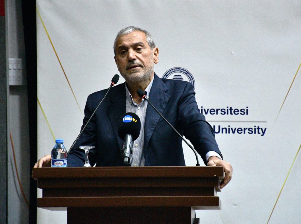 DAÜ’de Abbas Güçlü ile “Gençlik ve Gelecek” konusu ele alındı