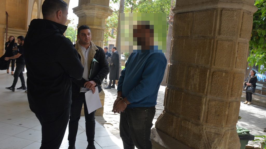 “Araç İçerisinden Sirkat ve Sahte Davranışla Para Temini” suçlarından tutuklandı
