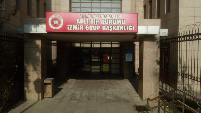 İzmir’de oğlu tarafından silahla vurulan eski milletvekilinin eşi hayatını kaybetti