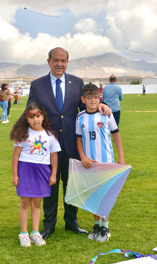 Tatar uçurtma şenliğine katıldı