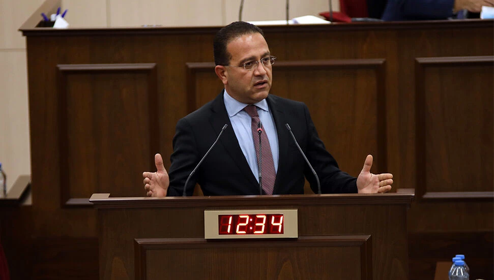 “Halkın ihtiyaçları ile hükümetin öncelikleri arasında irtibat yok”