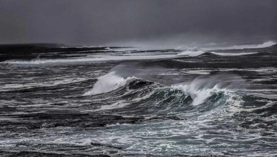 Meteoroloji, yarından itibaren denizlerde 7 kuvvetinde fırtına uyarısında bulundu