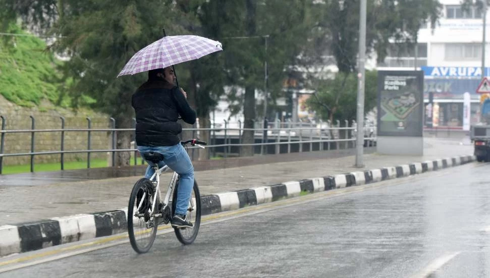 Yarından itibaren cumartesi gününe kadar yağmur bekleniyor