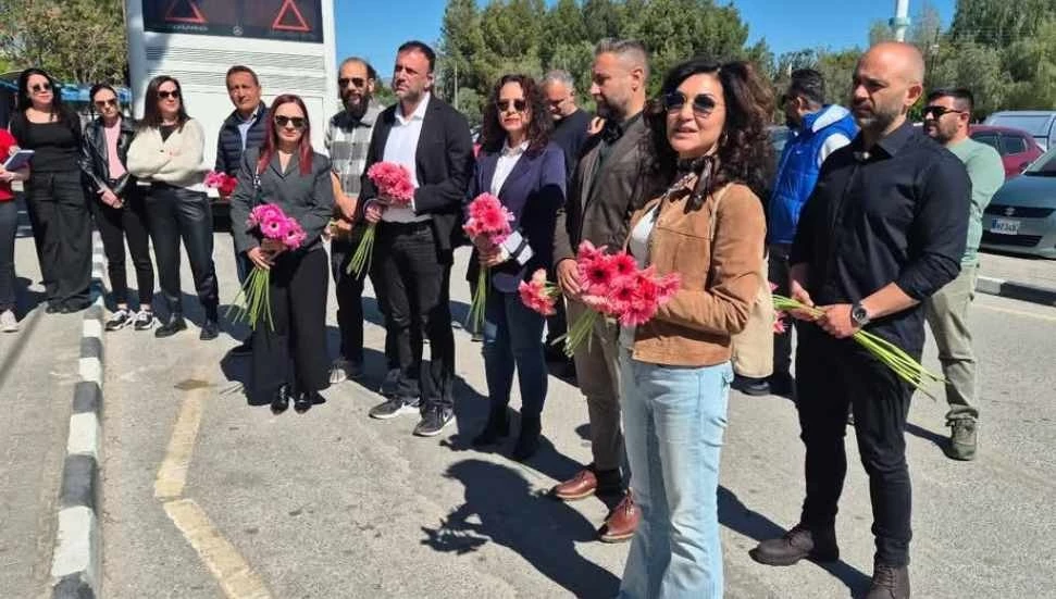 Sivil toplum örgütleri Bekirpaşa Lisesi öğretmenlerine destek belirtti!