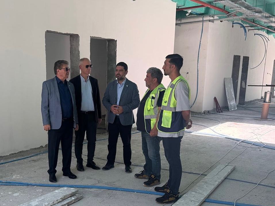Başbakan Üstel Güzelyurt Devlet Hastanesi inşaatını inceledi