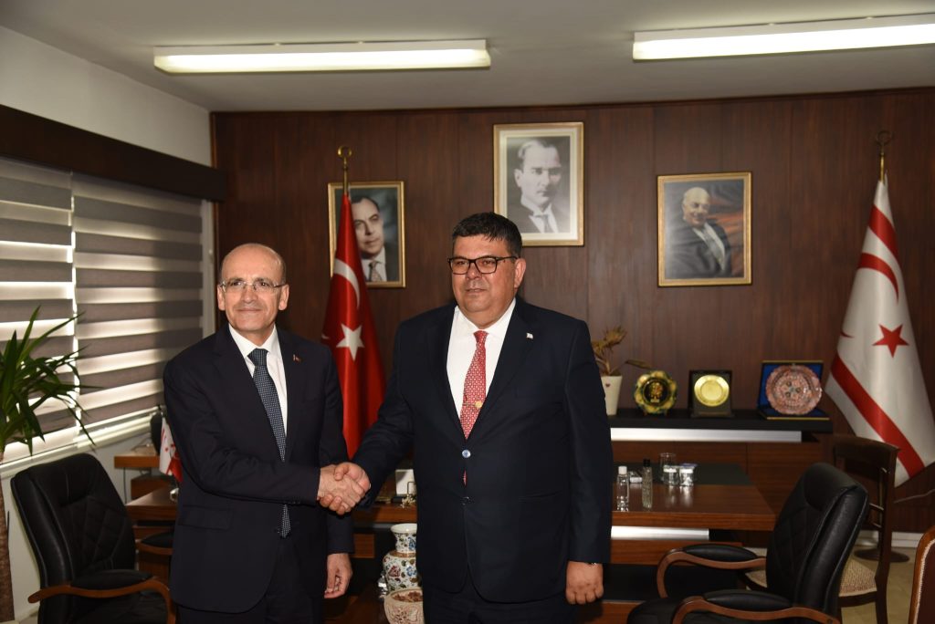 Maliye Bakanı Berova, Türkiye Cumhuriyeti Hazine ve Maliye Bakanı Şimşek’i kabul etti