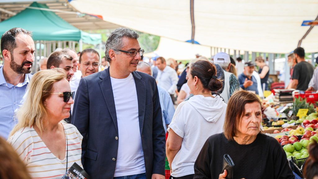 Erhürman, Güzelyurt açık pazar ve çarşısını ziyaret etti