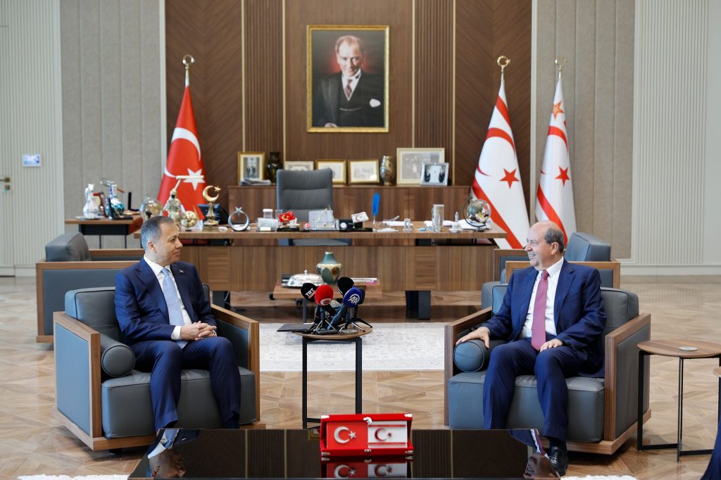 Cumhurbaşkanı Tatar, Ali Yerlikaya’yı kabul etti