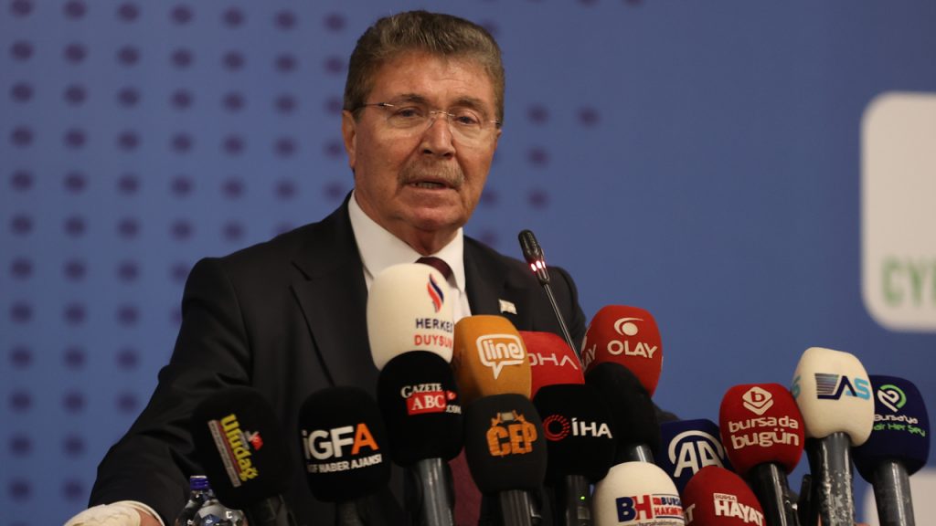 Üstel BALKANTÜRKSİAD toplantısında konuşma yaptı: “Kıbrıs Türk halkı 1950’lerden beri varoluş mücadelesi veriyor”