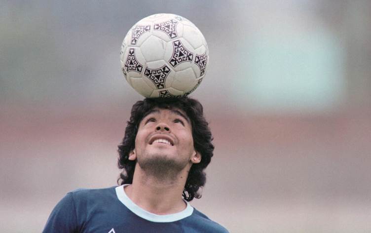 Maradona’nın ölümüne ilişkin dava mahkemece usulsüzlük gerekçesiyle iptal edildi