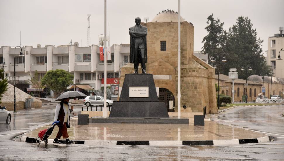 Hava Pazartesi gününe kadar yağmurlu