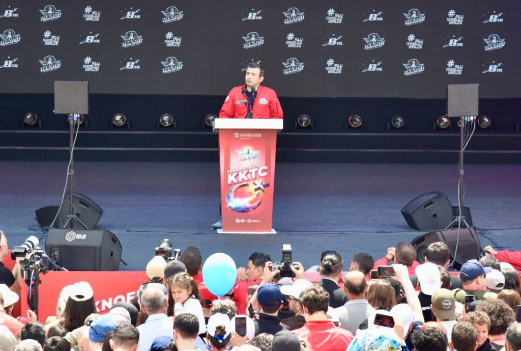 TEKNOFEST KKTC sona erdi.. Bayraktar: “TEKNOFEST yalnızca bir teknoloji yarışması değil, bir milletin uyanış hikayesidir”