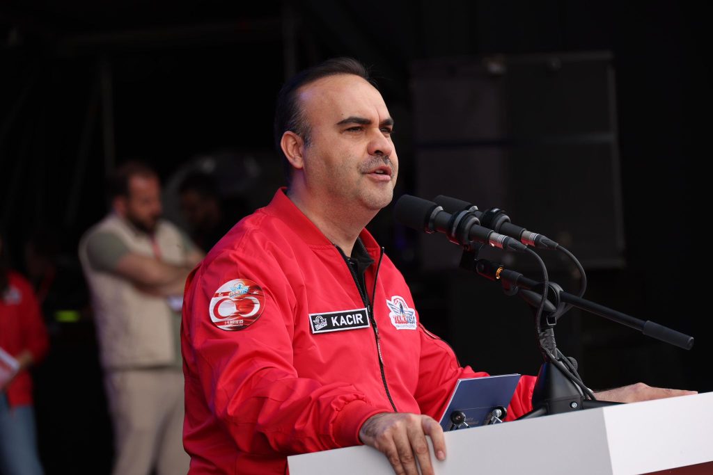 Türkiye Sanayi ve Teknoloji Bakanı Kacır: “Kıbrıs Türk halkıyla omuz omuza olmaya devam edeceğiz”