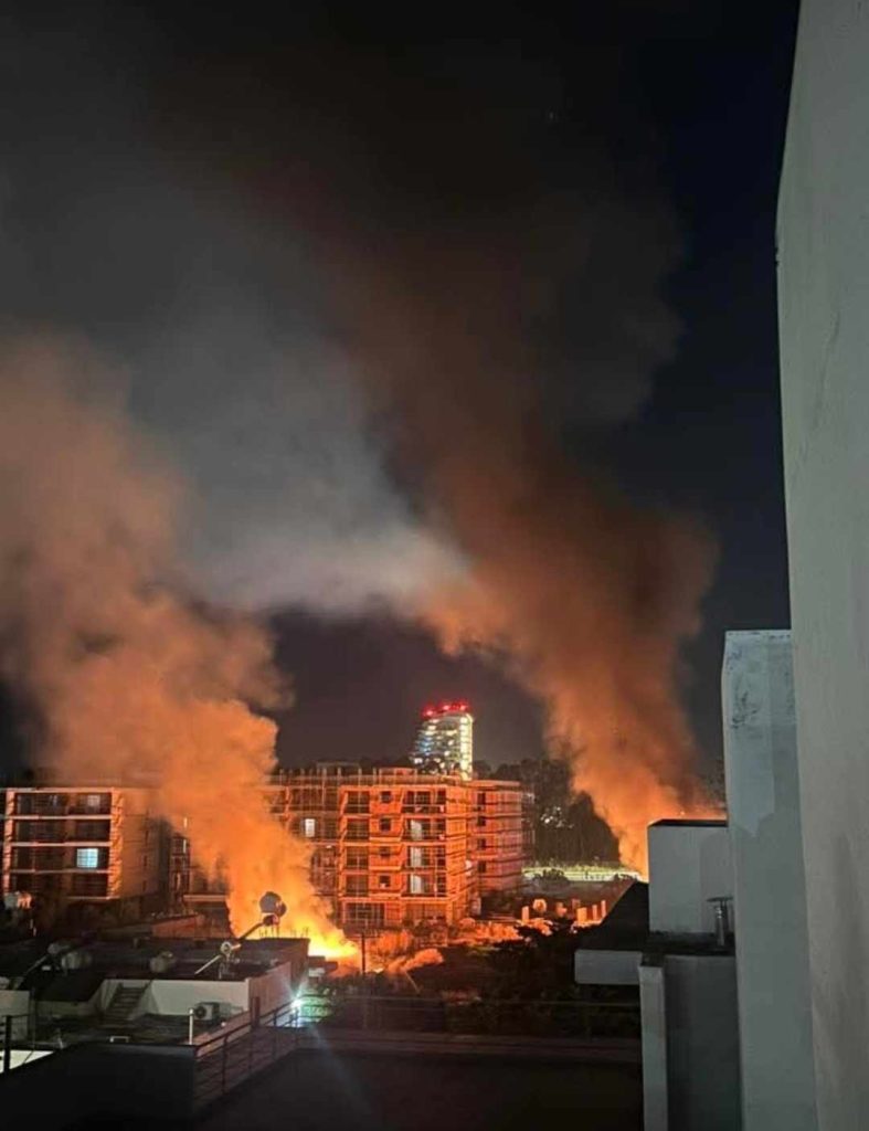 Limasol Limanı yakınında patlamaların da olduğu yangın korkuttu