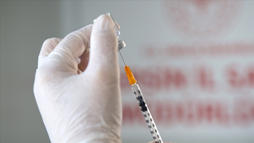 Tabipler: HPV aşıları hem erkek hem kız çocuklara uygulanmalı