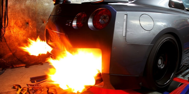 Egzoz Manifoldu Alev Aldı