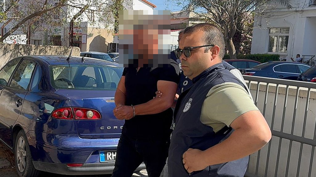 Gazimağusa Yolu Üzerinde Dehşet: Araca 3 El Ateş Açıldı!