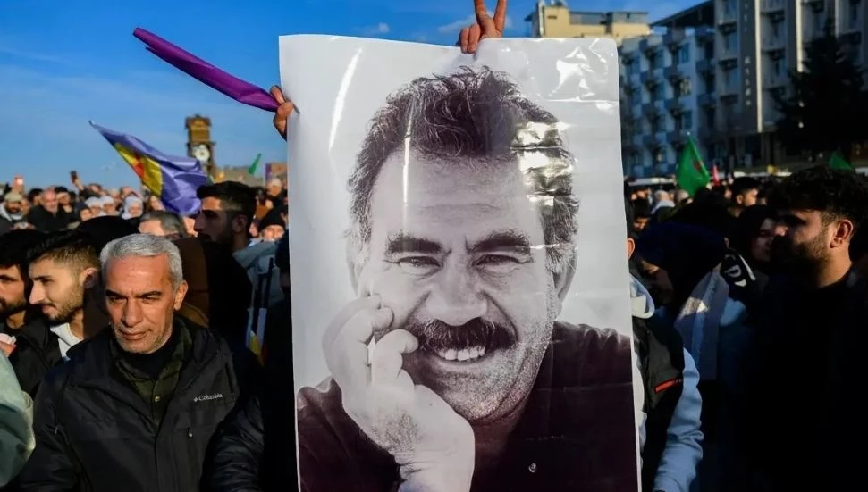 PKK silah bırakma ve fesih kararını duyurdu