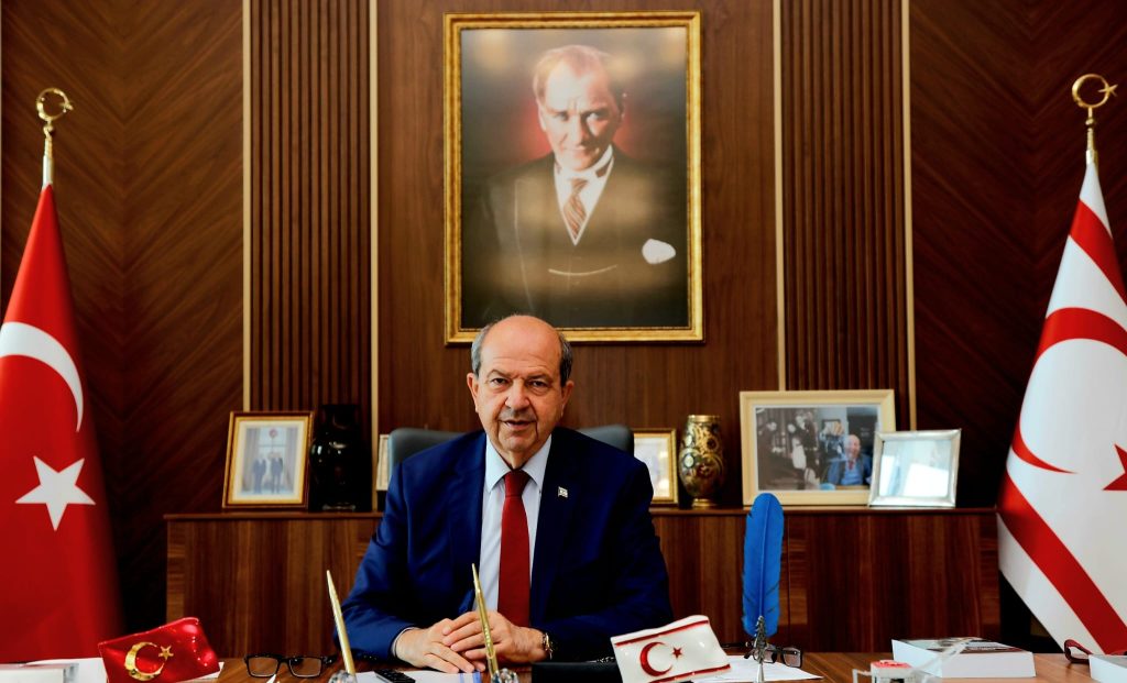 Tatar: “Meclise Rum liderliğinin Kıbrıs Türk halkına yönelttiği ciddi tehditler karşısında birlik ve dayanışma çağrısı yapmak için gittim”