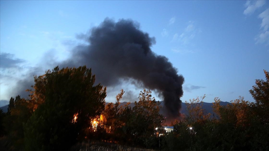 İsrail gece saatlerinde İran’da füze rampalarını vurduğunu açıkladı