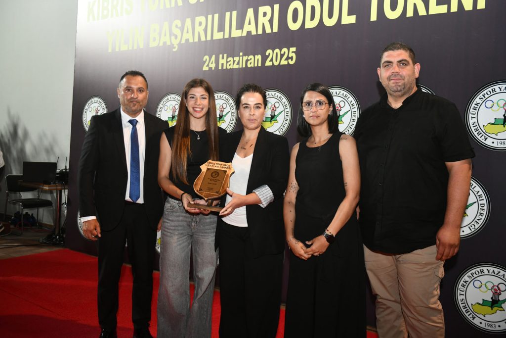 Kıbrıs Türk Spor Yazarları Derneği “Yılın Başarılıları” ödülleri verildi
