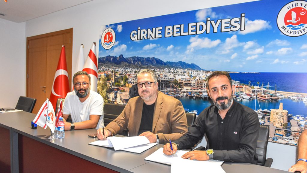 Girne’de ‘Elektrikli Bisiklet sistemi ihalesi’ imzalandı