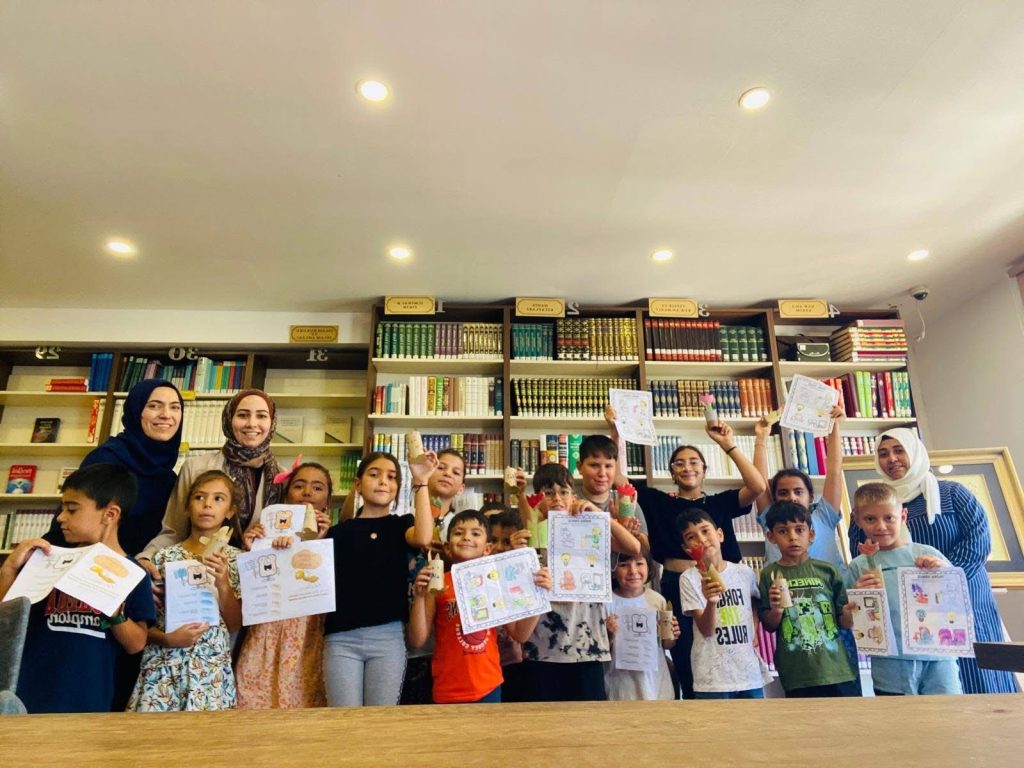 SAMTAY Vakfının organize ettiği yaz etkinliklerinin ilki Ensar Kütüphanesi’nde yapıldı