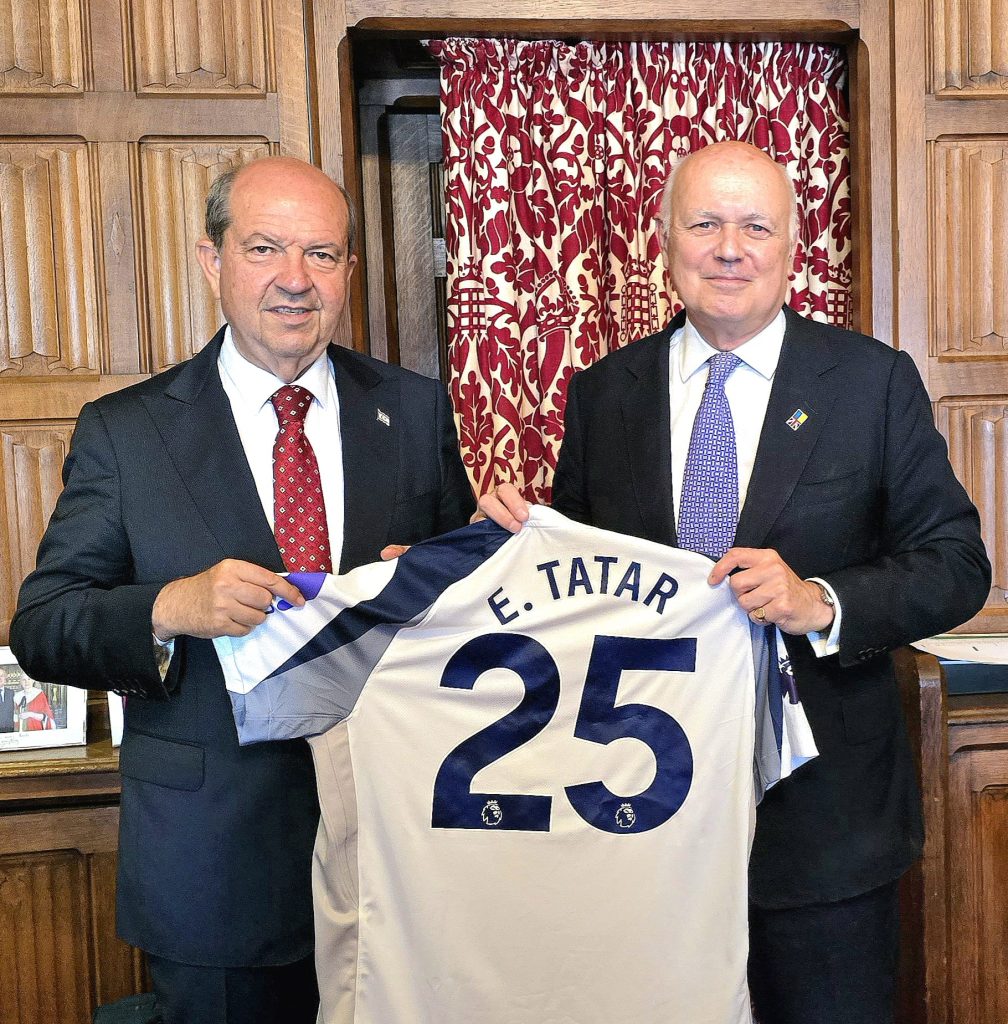 Cumhurbaşkanı Tatar, milletvekili Sir Iain Duncan Smith ile görüştü