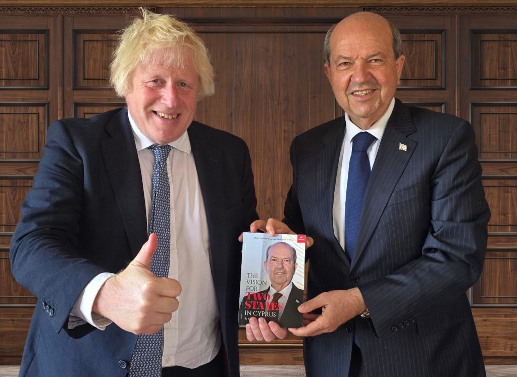 Cumhurbaşkanı Tatar, Birleşik Krallık eski Başbakanı Boris Johnson ile görüştü