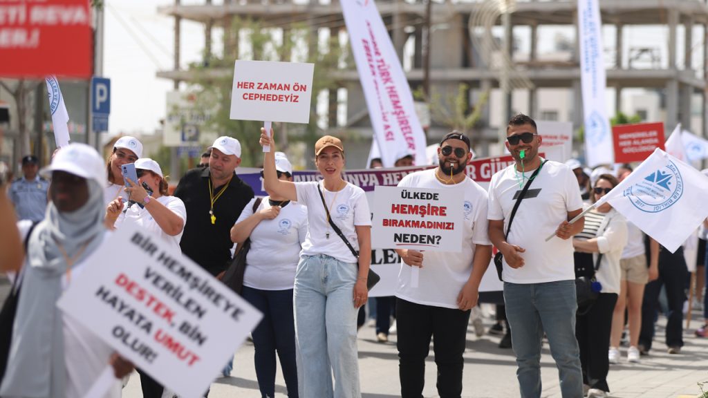 Hemşireler, hemşire eksikliğine karşı tedbir alınmasını istedi