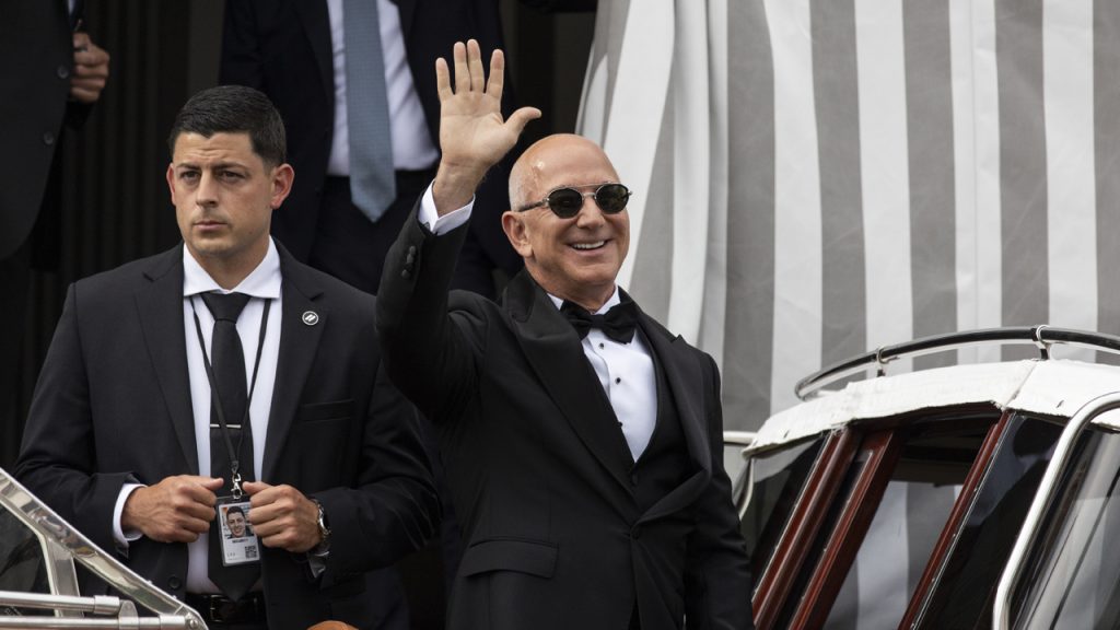 Venedik’te protestolara yol açan “yılın düğünü”nde Jeff Bezos ve Lauren Sanchez evlendi