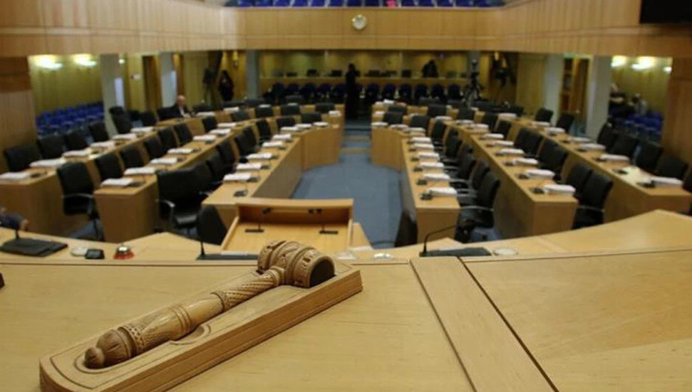Kıbrıs Türk taşınmazlarının kullanımına ilişkin önemli değişiklikler öngören yasa Rum Meclisi’ne sunulacak