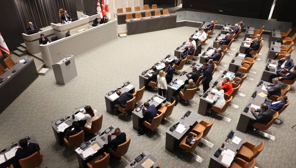 Meclis yarınki oturumun ardından tatile giriyor: Gündemde hastane protokolü ve 10 yasa tasarısı var